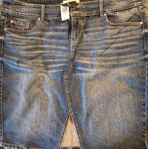 Torrid Denim Skirt New w/Tags